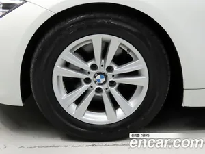BMW 3-Series, 2017 — миниатюра 5