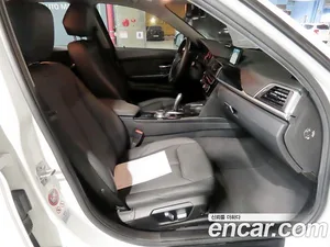 BMW 3-Series, 2017 — миниатюра 10