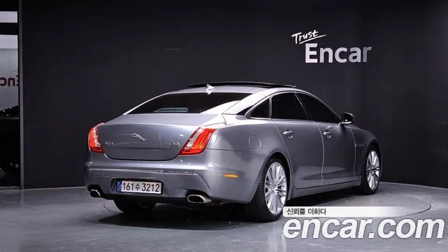 Jaguar XJ, 2015 — фото автомобиля из Кореи