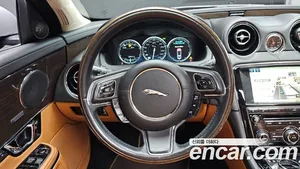 Jaguar XJ, 2015 — миниатюра 17