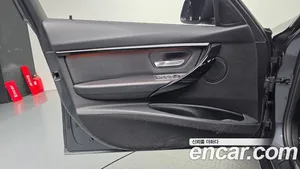 BMW 3-Series, 2017 — миниатюра 13