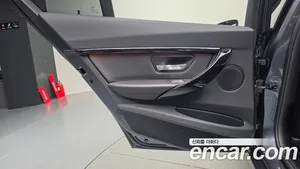 BMW 3-Series, 2017 — миниатюра 14