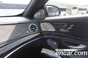 Mercedes-Benz S-Class, 2017 — миниатюра 17
