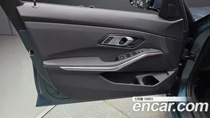 BMW 3-Series, 2021 — миниатюра 13
