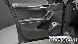 Volkswagen Tiguan, 2021 — миниатюра 14