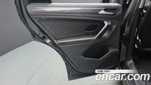 Volkswagen Tiguan, 2021 — миниатюра 15