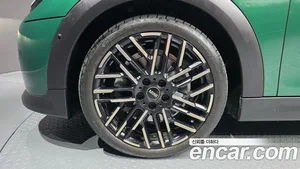 Mini Cooper, 2024 — миниатюра 4