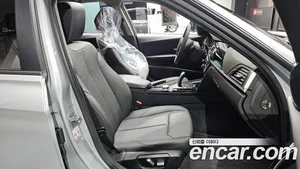 BMW 3-Series, 2018 — миниатюра 16