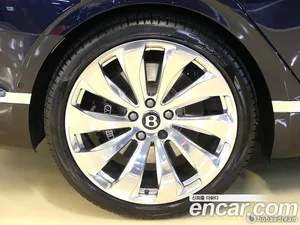 Bentley Flying Spur, 2022 — миниатюра 9