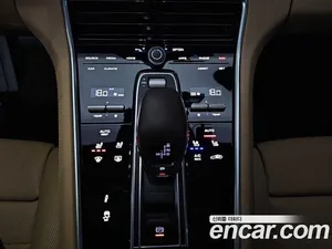 Porsche Panamera, 2023 — миниатюра 10