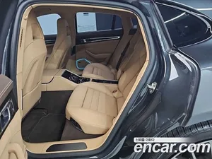 Porsche Panamera, 2023 — миниатюра 12