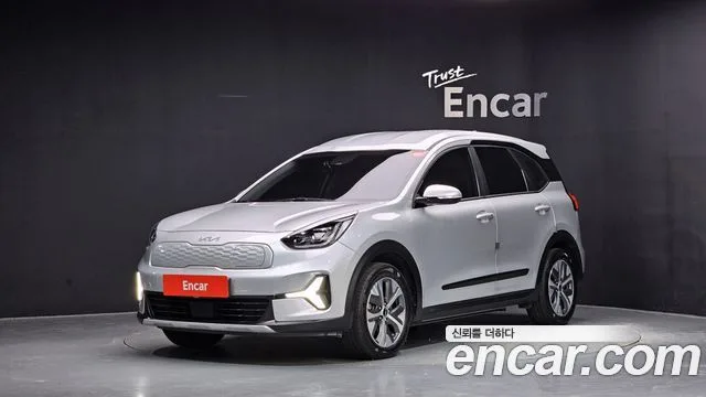 Kia Niro, 2022 — фото автомобиля из Кореи