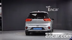 Kia Niro, 2022 — миниатюра 4