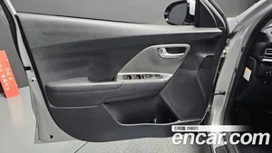 Kia Niro, 2022 — миниатюра 14