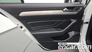 Volkswagen Passat, 2021 — миниатюра 15