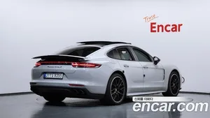 Porsche Panamera, 2017 — миниатюра 2