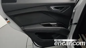 Audi Q4 e-tron, 2023 — миниатюра 15