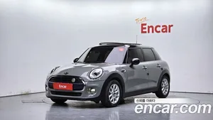 Mini Cooper, 2017 — миниатюра 1