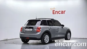Mini Cooper, 2017 — миниатюра 2