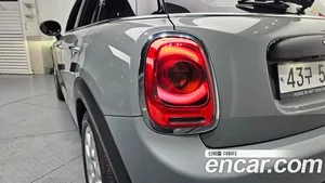 Mini Cooper, 2017 — миниатюра 9
