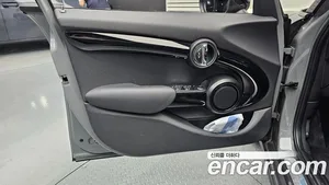 Mini Cooper, 2017 — миниатюра 14