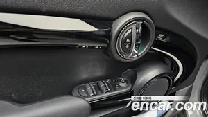 Mini Cooper, 2017 — миниатюра 30