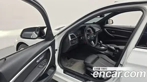 BMW 3-Series, 2018 — миниатюра 10
