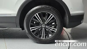 Volkswagen Tiguan, 2021 — миниатюра 7
