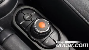 Mini Cooper Convertible, 2021 — миниатюра 24