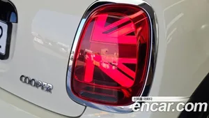 Mini Cooper Convertible, 2021 — миниатюра 9