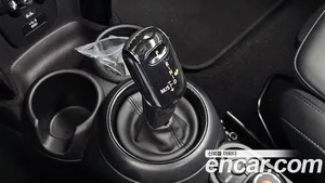 Mini Cooper Convertible, 2021 — миниатюра 12