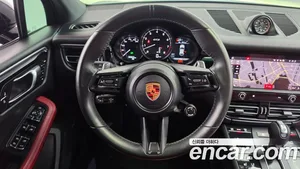 Porsche Macan, 2022 — миниатюра 14
