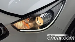 Kia Niro, 2017 — миниатюра 8