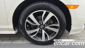 Honda Odyssey, 2018 — миниатюра 7