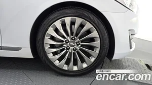 Genesis EQ900, 2017 — миниатюра 7