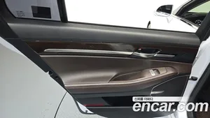 Genesis EQ900, 2017 — миниатюра 15