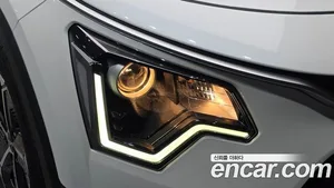 Kia Niro, 2022 — миниатюра 8