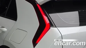 Kia Niro, 2022 — миниатюра 9