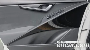 Kia Niro, 2022 — миниатюра 14