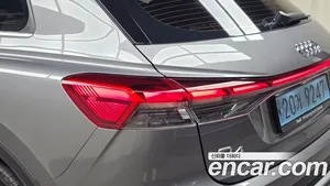 Audi Q4 e-tron, 2022 — миниатюра 8