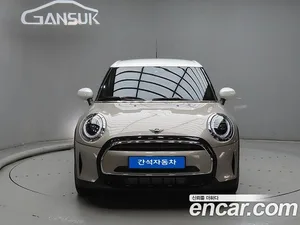 Mini Cooper, 2024 — миниатюра 1