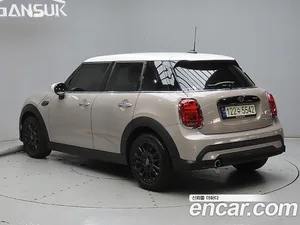 Mini Cooper, 2024 — миниатюра 3
