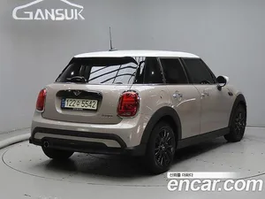 Mini Cooper, 2024 — миниатюра 4