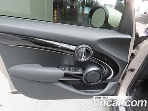 Mini Cooper, 2024 — миниатюра 9
