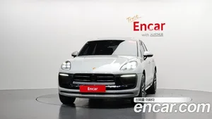 Porsche Macan, 2022 — миниатюра 2
