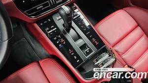 Porsche Macan, 2022 — миниатюра 11