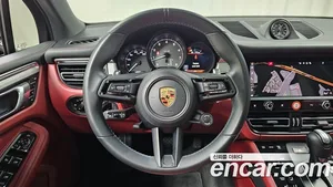 Porsche Macan, 2022 — миниатюра 18