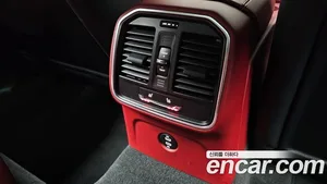 Porsche Macan, 2022 — миниатюра 30