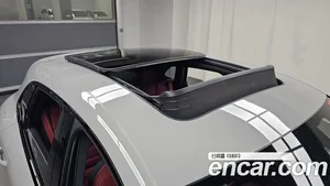 Porsche Macan, 2022 — миниатюра 31