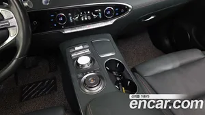 Genesis GV70, 2022 — миниатюра 12